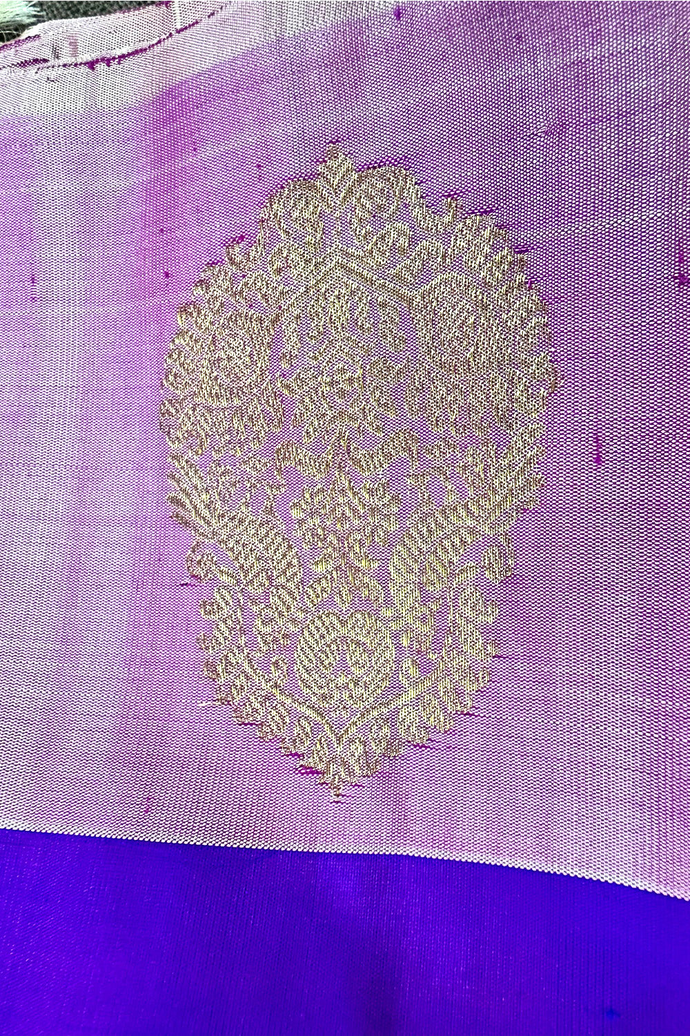 Purple Kolam Butta Silk Saree with Pink Border & 2G Gold Zari