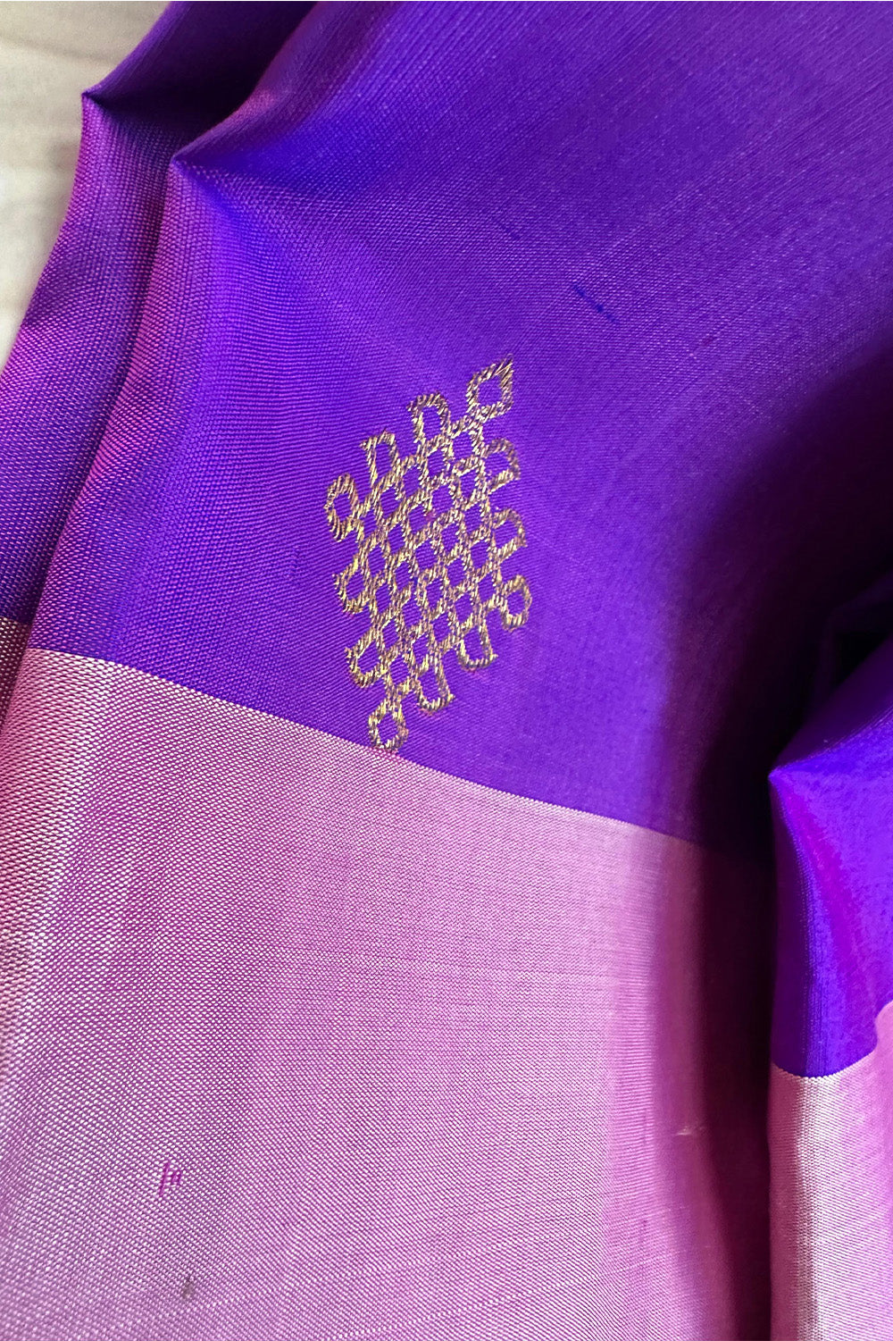 Purple Kolam Butta Silk Saree with Pink Border & 2G Gold Zari